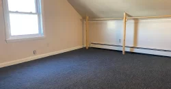 Room for rent in 4 bedroom apartment