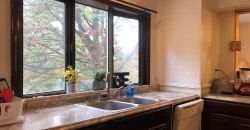 Room for rent in 4 bedroom apartment