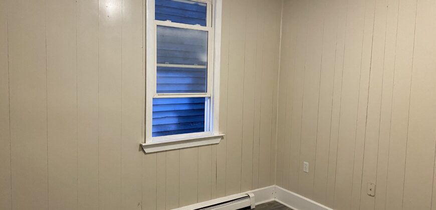 One bedroom 1st Floor on Congress st.