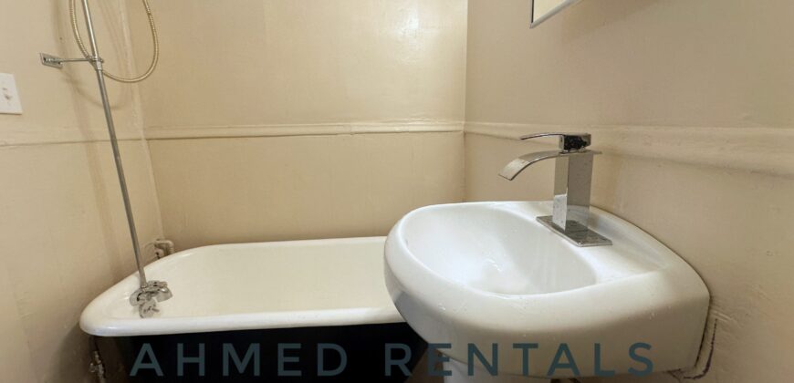 3 Bed room #4 Alfred st. Biddeford