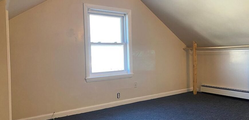 Room for rent 132 Main St. South Portland